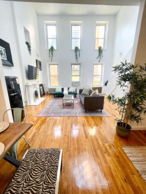 Gorgeous Extra Spacious Duplex Penthouse